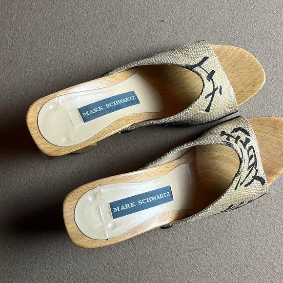 Mark Schwartz Abstract Art Wood Slide Sandal - 7 - Picture 11 of 14